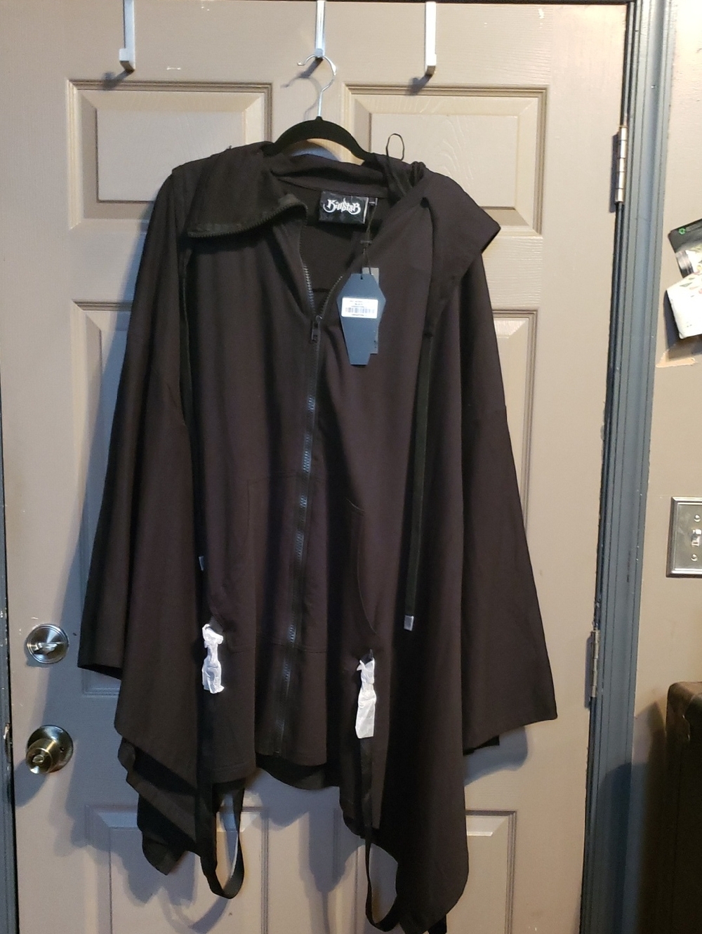 Killstar NWT Light Works Cloak L/XXL Black Hooded Zip Draped Cloak